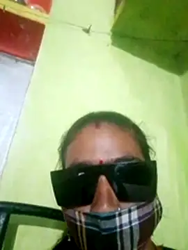 Snapshot of Sexy_monikah chatting on December 2025 09:05:01 AM Sexy monikah online show from December 2025 09:05:01 AM