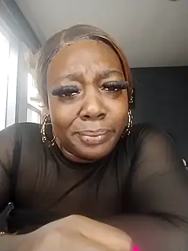 Snapshot of BiancaClarkson chatting on November 2025 05:34:02 PM BiancaClarkson online show from November 2025 05:34:02 PM