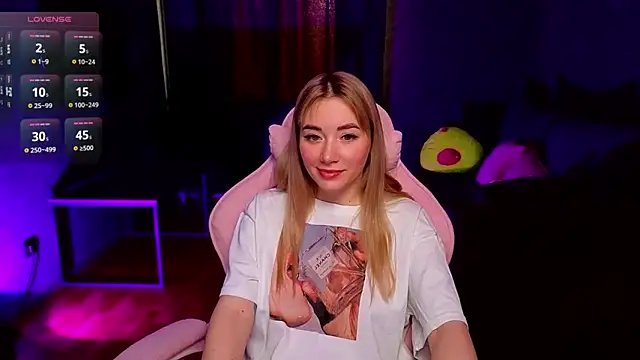 Rosie Mac online show from April 2026 12:53:01 AM