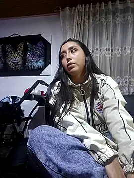 naughtygoddesss  online show from December 2025 07:15:02 AM