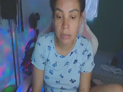 Snapshot of shayna_cute chatting on July 2026 11:08:01 PM shayna cute online show from July 2026 11:08:01 PM