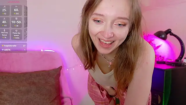 TinyMuse  online show from December 2025 03:49:02 PM