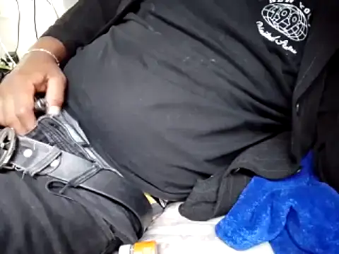 KARNEs24666 online show from April 2026 04:50:02 PM