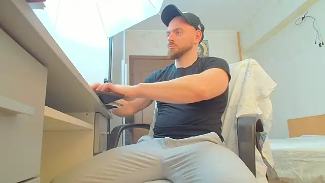 Ryanstone  online show from April 2026 01:41:01 PM