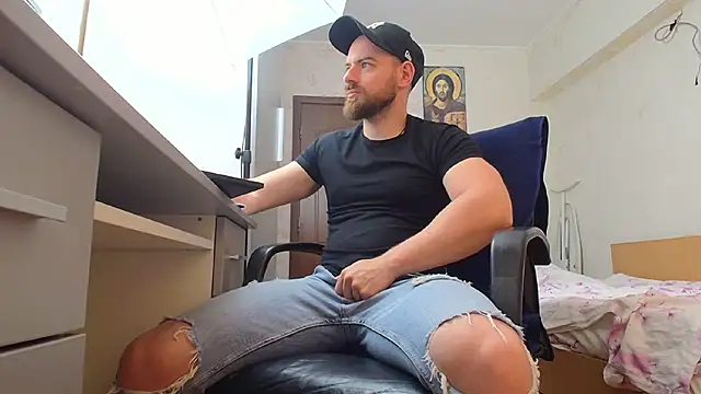 Snapshot of Ryanstone_ chatting on May 2026 05:02:02 AM Ryanstone online show from May 2026 05:02:02 AM