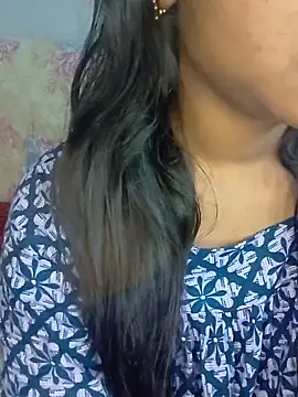 Snapshot of Neha533 chatting on May 2026 06:13:02 PM Neha533 online show from May 2026 06:13:02 PM