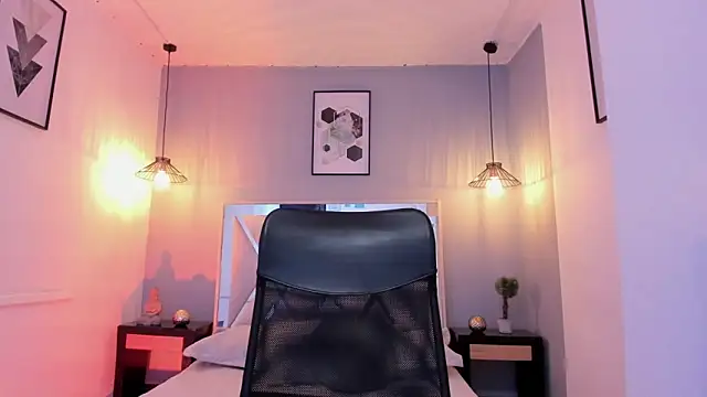 zoe-moreau online show from February 2026 08:31:02 PM