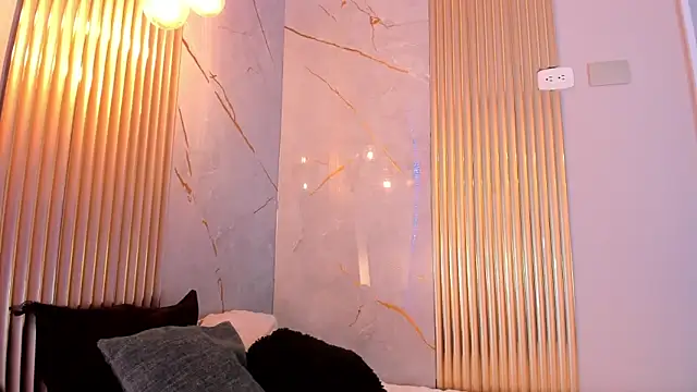 Snapshot of angie_harmony chatting on January 2026 12:10:02 PM angie harmony online show from January 2026 12:10:02 PM