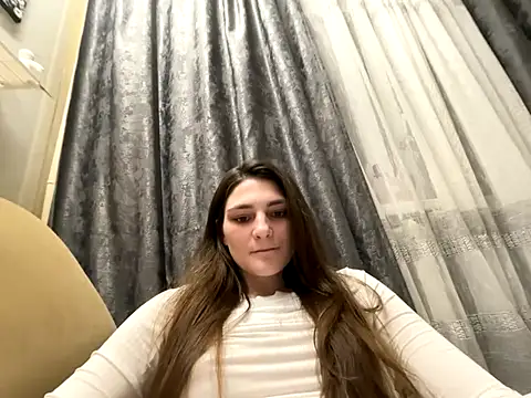 Snapshot of HelgaMun chatting on November 2025 05:56:02 PM HelgaMun online show from November 2025 05:56:02 PM