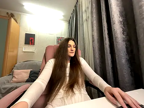 Snapshot of HelgaMun chatting on November 2025 10:59:01 AM HelgaMun online show from November 2025 10:59:01 AM