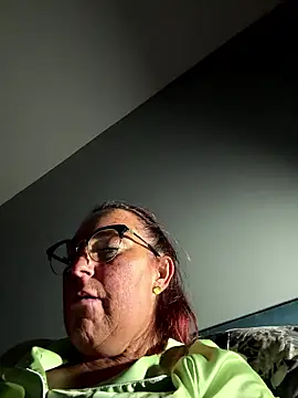 Snapshot of Angel-LinaX chatting on January 2026 10:57:02 PM Angel-LinaX online show from January 2026 10:57:02 PM