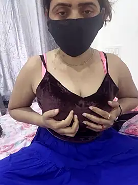 Snapshot of Aarti909090 chatting on May 2026 12:11:02 PM Aarti909090 online show from May 2026 12:11:02 PM