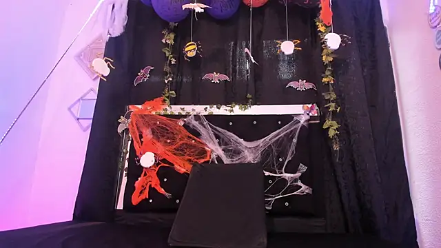 Dayan and Andriu online show from November 2025 07:24:01 PM