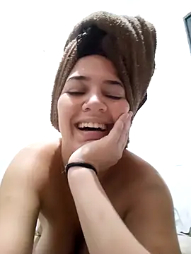 Snapshot of Keti_marques84 chatting on February 2026 12:01:01 PM Keti marques84 online show from February 2026 12:01:01 PM