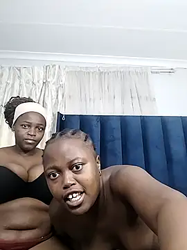 Snapshot of SweetSavage18 chatting on May 2026 06:54:02 AM SweetSavage18 online show from May 2026 06:54:02 AM