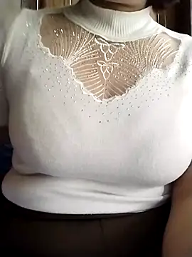 BeyeuCii99 online show from November 2025 06:02:02 AM