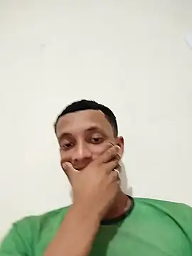 Snapshot of FLECKIN chatting on December 2025 10:27:01 PM FLECKIN online show from December 2025 10:27:01 PM