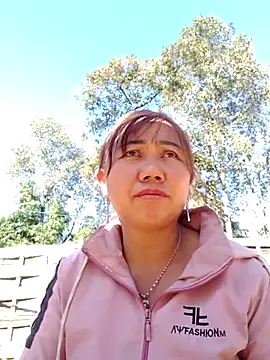 Snapshot of be-yeu chatting on November 2025 07:34:02 AM be-yeu online show from November 2025 07:34:02 AM