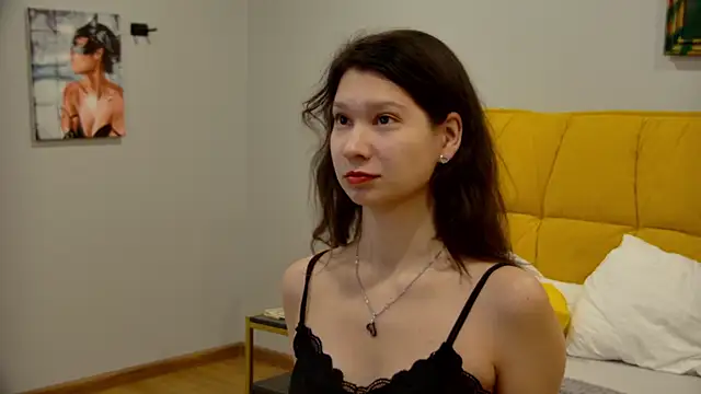 SaraDenars online show from December 2025 05:39:02 AM