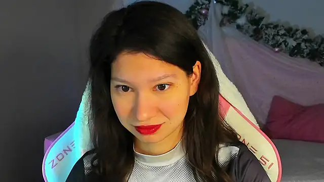 SaraDenars online show from December 2025 05:13:01 AM