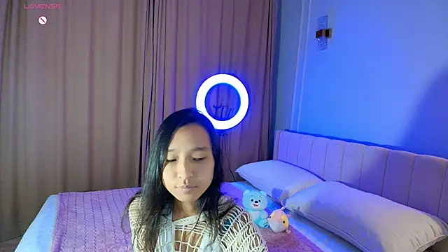 lihnpham online show from November 2025 01:50:02 AM