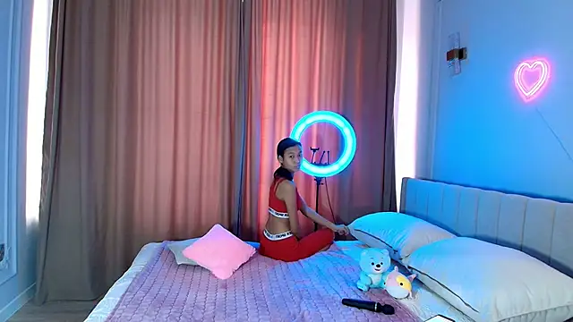 lihnpham online show from November 2025 03:41:01 AM