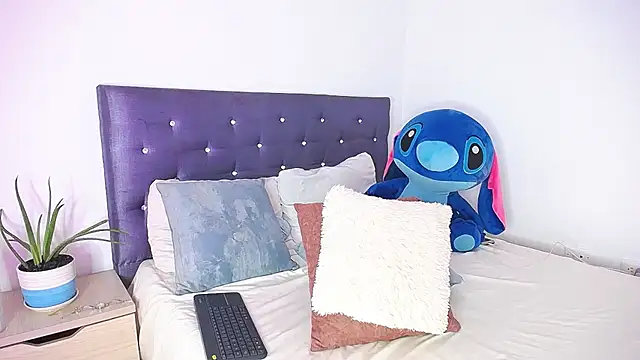 Snapshot of BryanaSmiths chatting on December 2025 02:50:02 AM BryanaSmiths online show from December 2025 02:50:02 AM