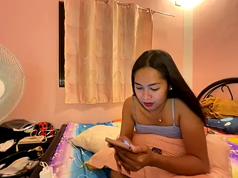 Philina thi online show from November 2025 01:14:02 PM