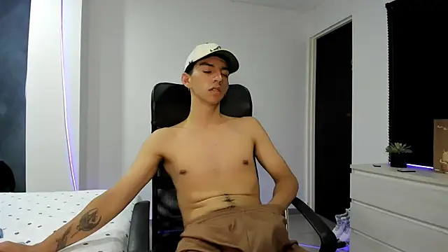 Snapshot of _rhys_jagger chatting on November 2025 04:23:02 AM rhys jagger online show from November 2025 04:23:02 AM