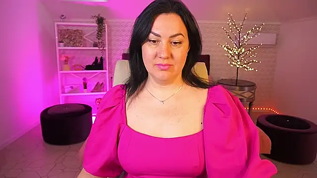 Snapshot of VelvetLuck chatting on April 2026 05:54:02 AM VelvetLuck online show from April 2026 05:54:02 AM