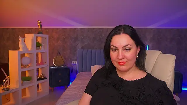 Snapshot of VelvetLuck chatting on May 2026 01:32:02 AM VelvetLuck online show from May 2026 01:32:02 AM