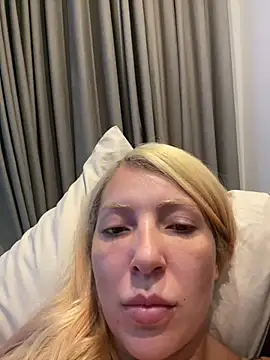 melisboa online show from February 2026 07:07:01 PM