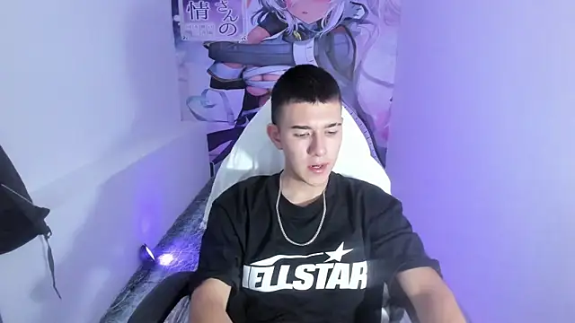 Aleck Boy online show from November 2025 07:02:01 PM