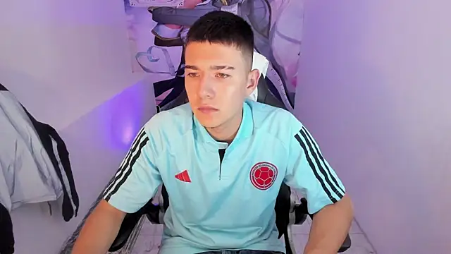 Aleck Boy online show from December 2025 07:21:02 PM