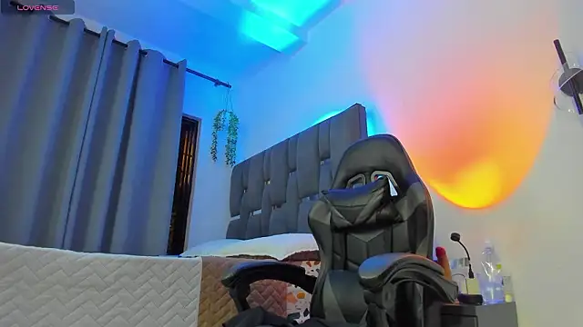 noah corvelle online show from February 2026 05:14:01 AM