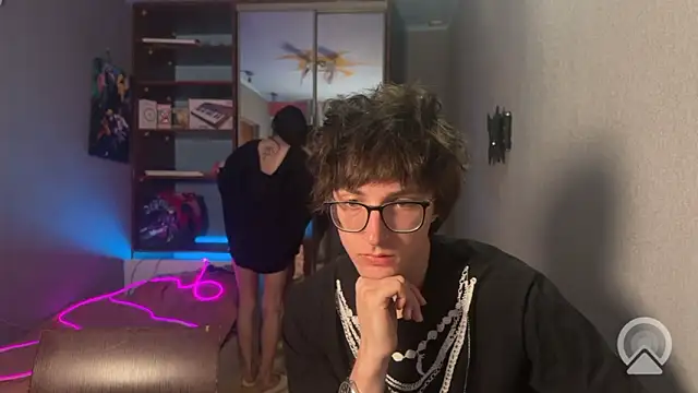 Snapshot of t_files_x chatting on February 2026 03:15:01 AM t files x online show from February 2026 03:15:01 AM