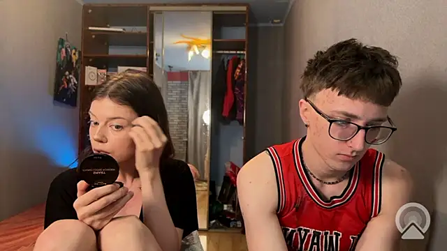 Snapshot of t_files_x chatting on February 2026 05:22:02 AM t files x online show from February 2026 05:22:02 AM