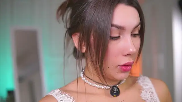 Snapshot of KarinaKokhana chatting on December 2025 09:38:01 AM KarinaKokhana online show from December 2025 09:38:01 AM