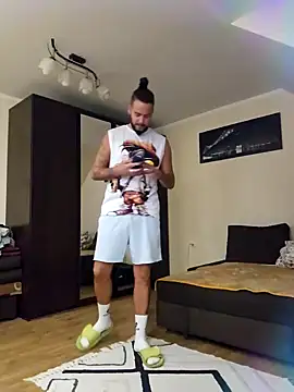 Matteooo87 online show from November 2025 03:45:01 PM