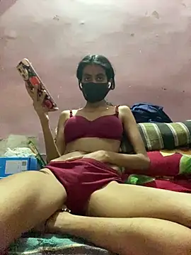 Snapshot of Thaper_Meera2 chatting on June 2026 08:39:02 AM Thaper Meera2 online show from June 2026 08:39:02 AM