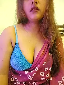 Snapshot of LoveLy-Soneya chatting on December 2025 02:02:02 PM LoveLy-Soneya online show from December 2025 02:02:02 PM