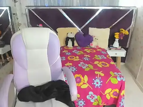 Santy bigcock 01 online show from November 2025 03:22:01 PM