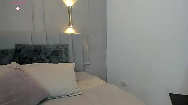 annie  20 online show from January 2026 12:07:02 PM