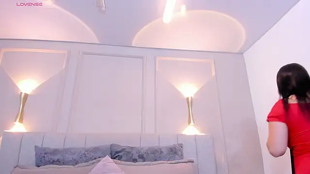 annie  20 online show from February 2026 12:12:01 PM