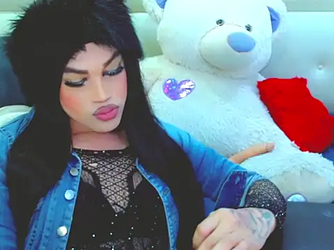 NharaBigCock online show from February 2026 09:44:01 PM