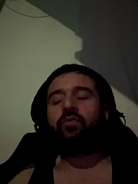 Snapshot of NiktirGit31 chatting on November 2025 03:38:02 PM NiktirGit31 online show from November 2025 03:38:02 PM