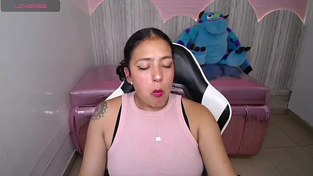 Snapshot of tamara_brown_t chatting on November 2025 02:43:02 AM tamara brown t online show from November 2025 02:43:02 AM