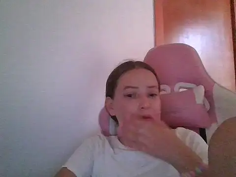 Snapshot of sweetfairy16 chatting on November 2025 08:08:01 PM sweetfairy16 online show from November 2025 08:08:01 PM