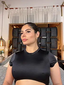 Snapshot of LINDA_HYLTON chatting on November 2025 12:33:01 AM LINDA HYLTON online show from November 2025 12:33:01 AM