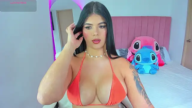 Janettcruz online show from March 2026 06:25:02 PM